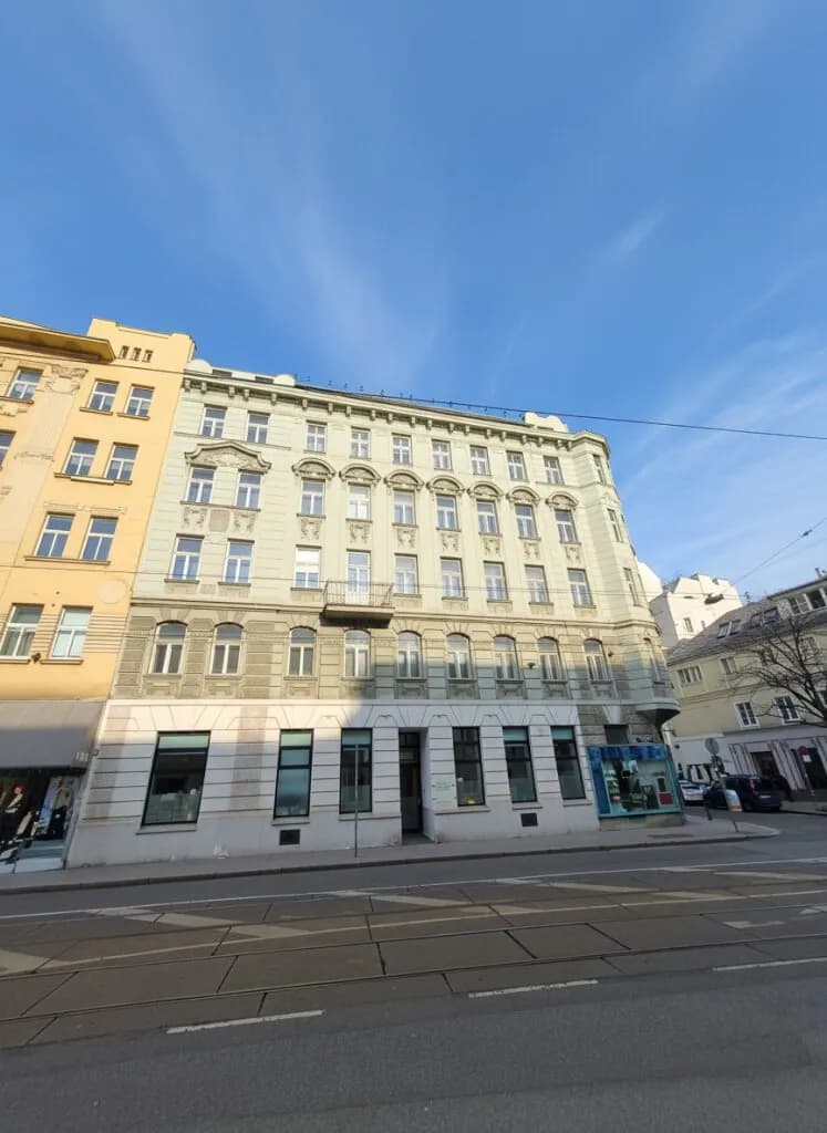 9-Zimmer-Gewerbeimmobilie mieten in Wien – 179 m², € 2.075