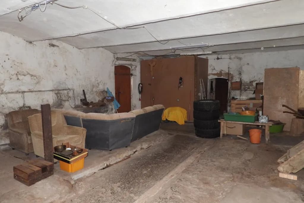 7-Zimmer-Immobilie kaufen in Waidhofen an der Thaya – 280 m², € 198.000 – Bild 21 von 24