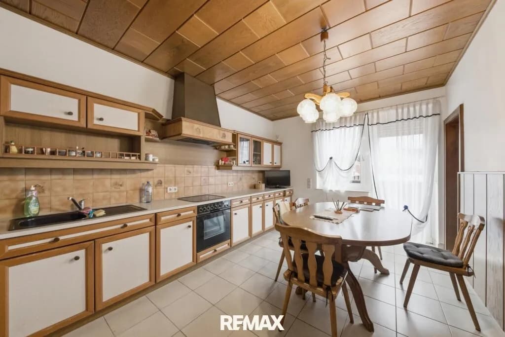 8-Zimmer-Gewerbeimmobilie kaufen in Korneuburg – 227,59 m², € 895.000 – Bild 13 von 21