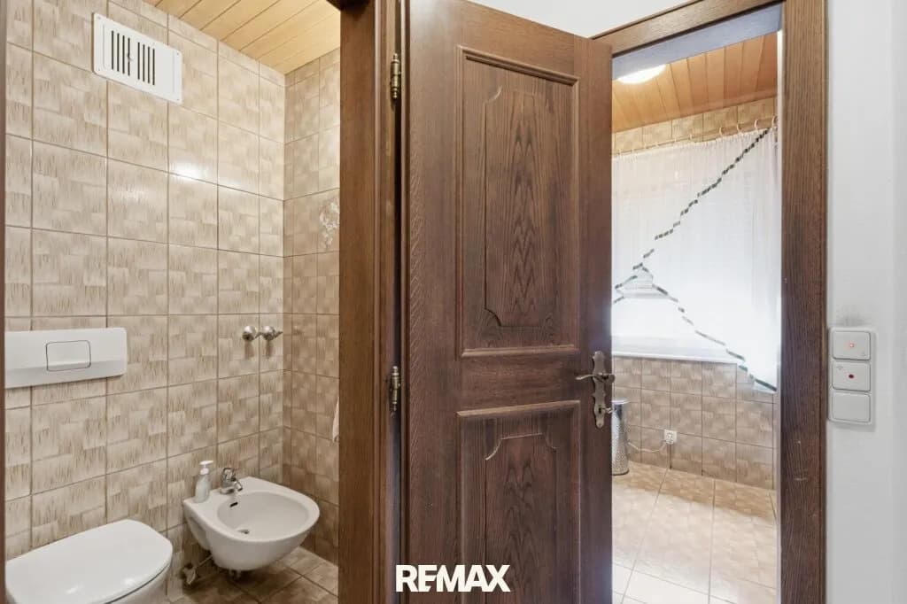 8-Zimmer-Gewerbeimmobilie kaufen in Korneuburg – 227,59 m², € 895.000 – Bild 19 von 21