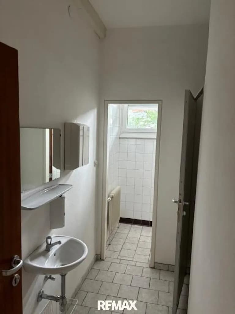 4-Zimmer-Gewerbeimmobilie mieten in Eisenstadt – 125 m², € 1.450 – Bild 6 von 10