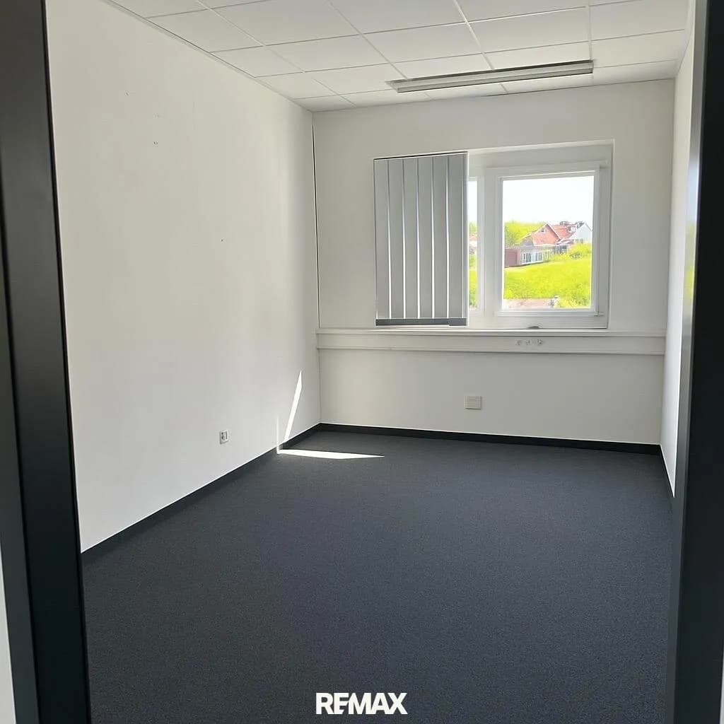 6-Zimmer-Gewerbeimmobilie mieten in Rohrbach – 250 m², € 1.500 – Bild 2 von 6