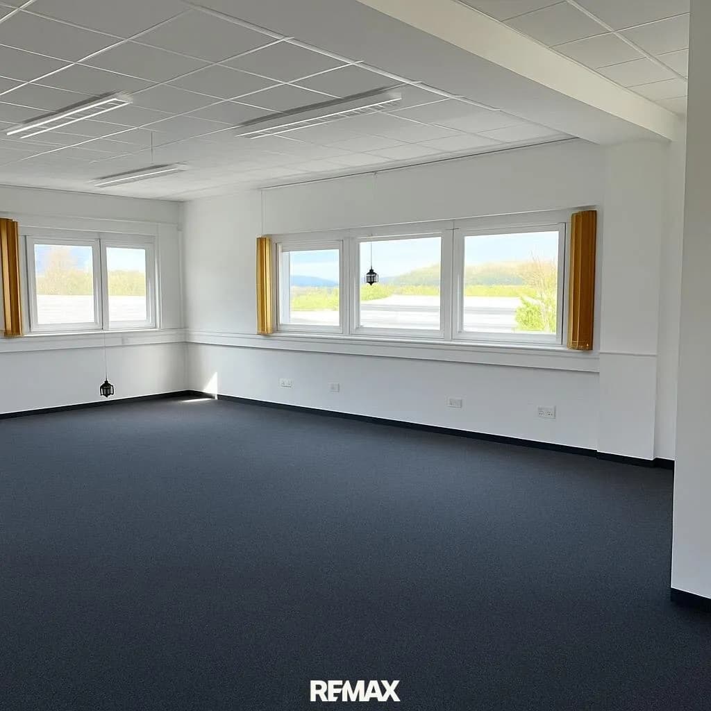 6-Zimmer-Gewerbeimmobilie mieten in Rohrbach – 250 m², € 1.500 – Bild 4 von 6