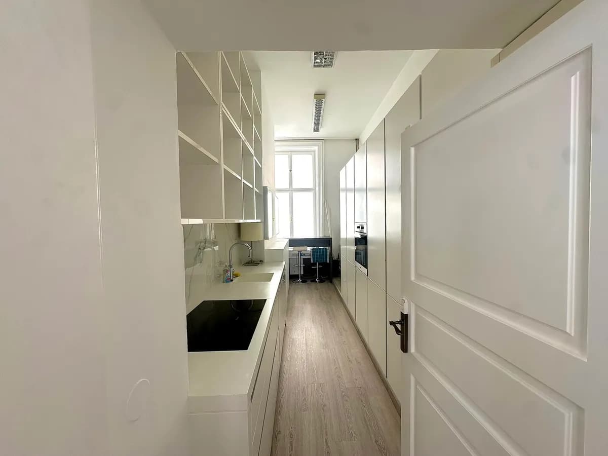5-Zimmer-Gewerbeimmobilie mieten in Wien – 290 m², € 11.820 – Bild 24 von 26