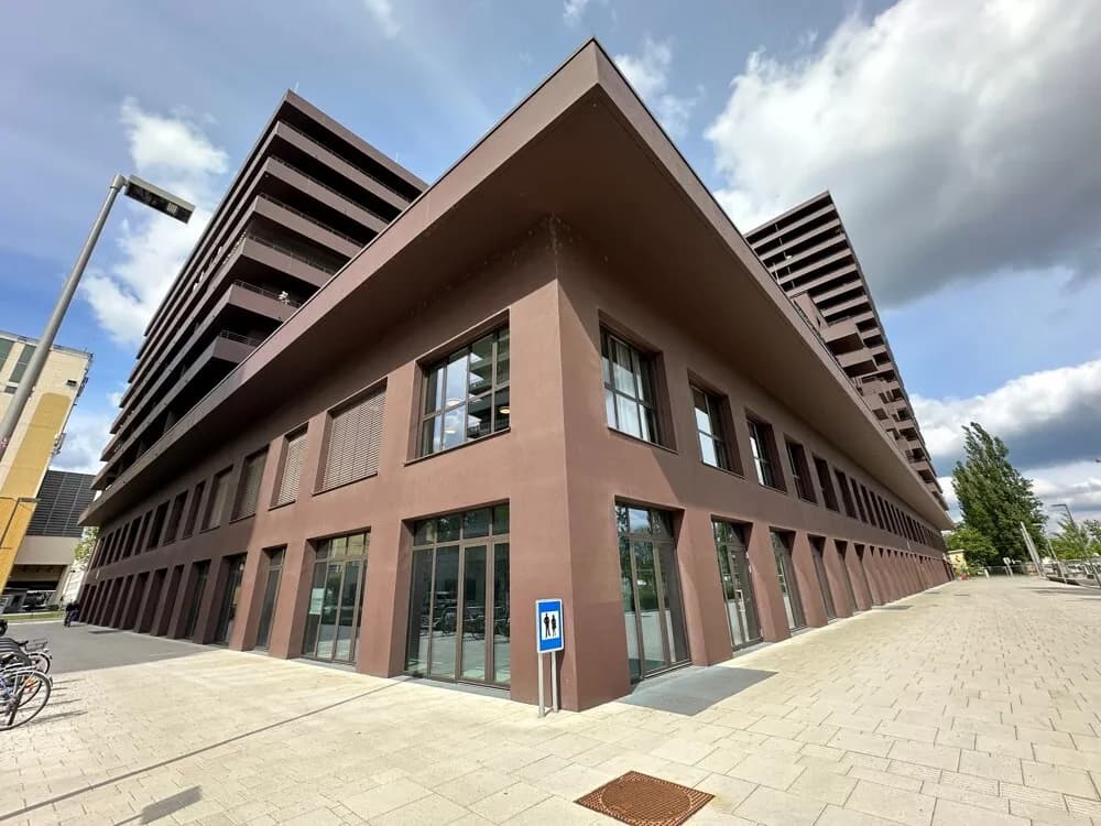 Gewerbeimmobilie mieten in Graz – 1 300 m², € 10