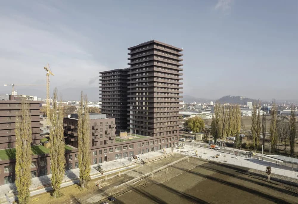 Gewerbeimmobilie mieten in Graz – 1 300 m², € 10 – Bild 7 von 9