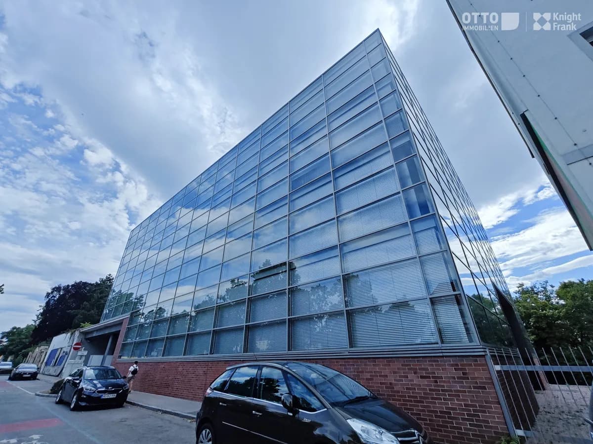 Gewerbeimmobilie kaufen in Wiener Neustadt – 2 530 m² – Bild 3 von 12