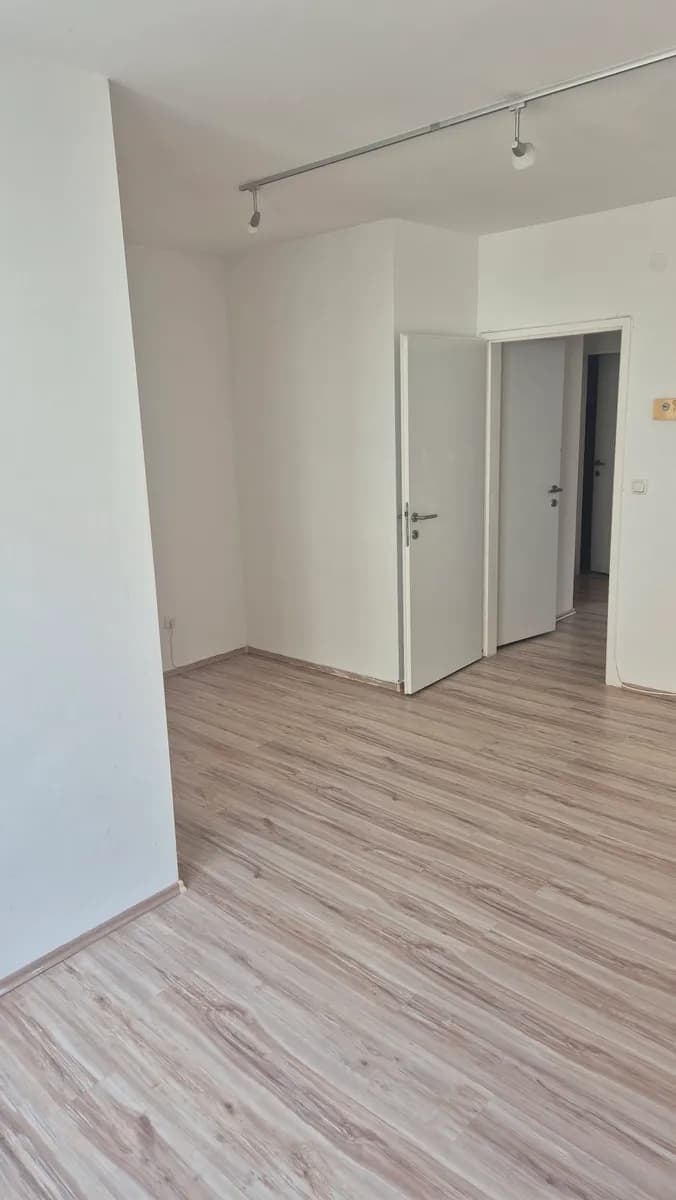 2-Zimmer-Wohnung mieten in Linz – 50 m², € 840 – Bild 3 von 8