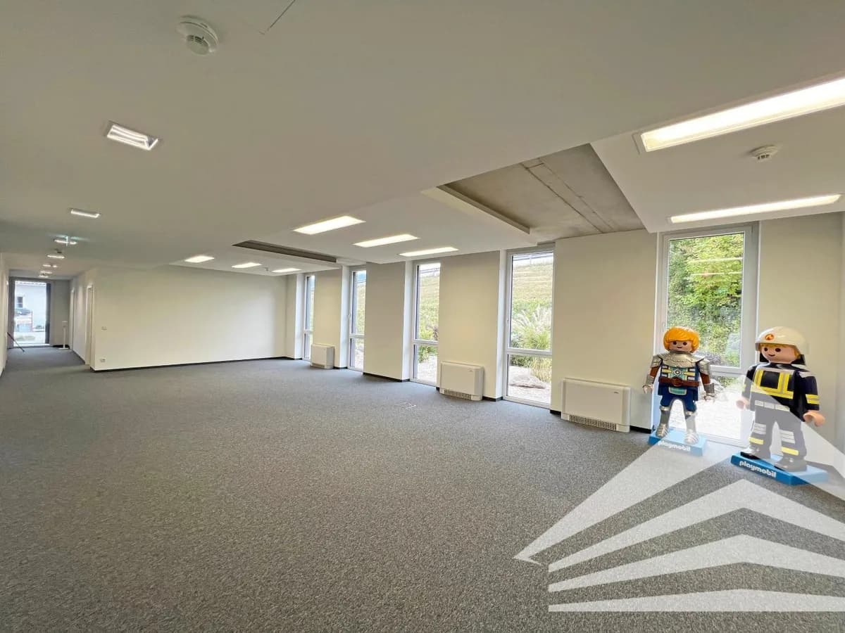 Gewerbeimmobilie mieten in Urfahr-Umgebung – 169 m², € 2.511 – Bild 4 von 9