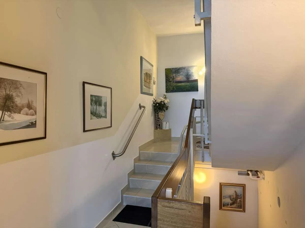 8-Zimmer-Haus kaufen in Baden – 272,85 m², € 750.000 – Bild 15 von 51