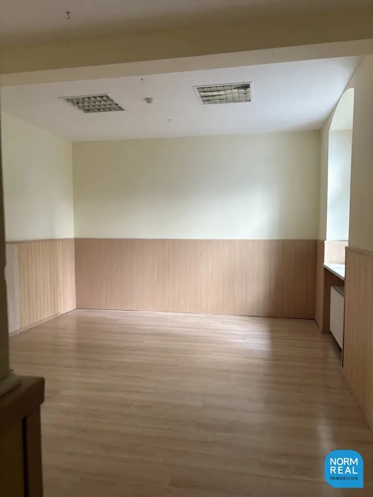 6-Zimmer-Gewerbeimmobilie mieten in Wien – 196 m², € 4.416 – Bild 13 von 17