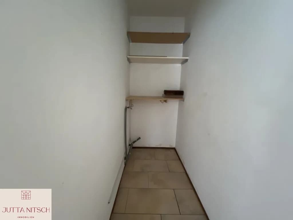 1-Zimmer-Wohnung kaufen in Baden – 50 m², € 180.000 – Bild 8 von 9