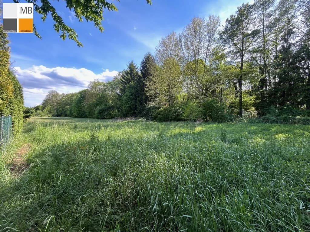 Grundstück kaufen in Baden – 916 m², € 250.000