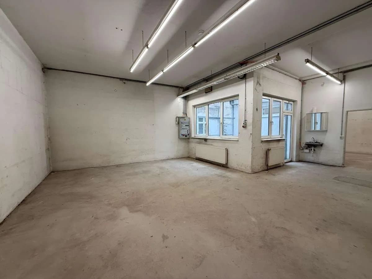 Gewerbeimmobilie mieten in Wien – 292 m², € 3.887 – Bild 7 von 13