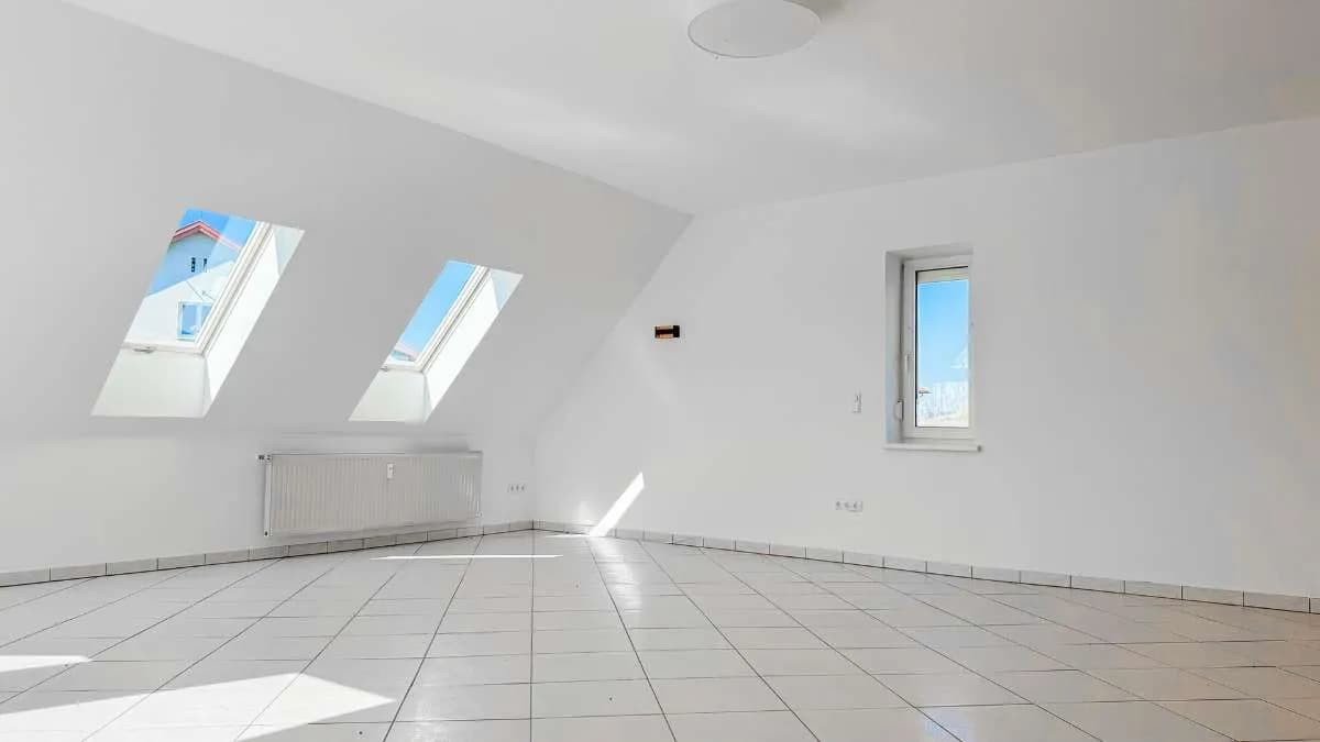 4-Zimmer-Wohnung kaufen in Vöcklabruck – 157 m², € 249.000 – Bild 2 von 22