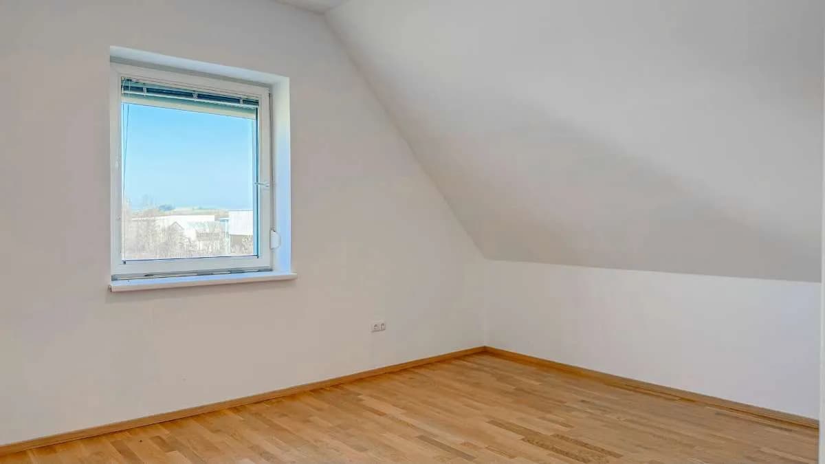 4-Zimmer-Wohnung kaufen in Vöcklabruck – 157 m², € 249.000 – Bild 7 von 22