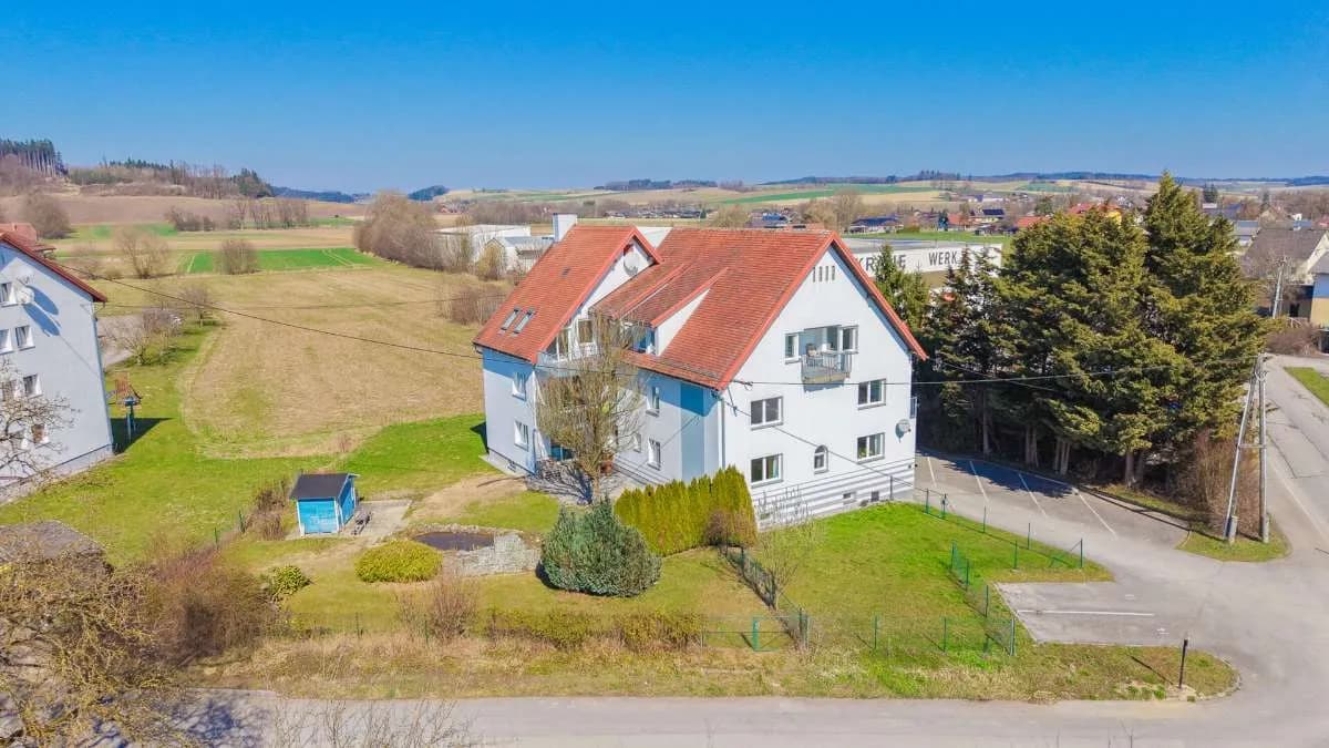 4-Zimmer-Wohnung kaufen in Vöcklabruck – 157 m², € 249.000 – Bild 21 von 22
