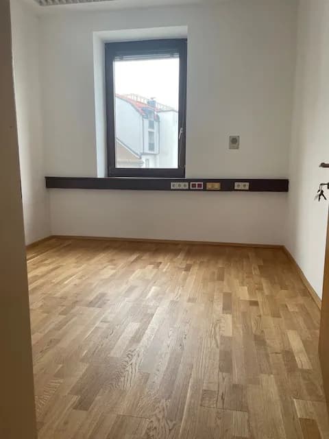 2-Zimmer-Gewerbeimmobilie mieten in Innsbruck – 16 m², € 445
