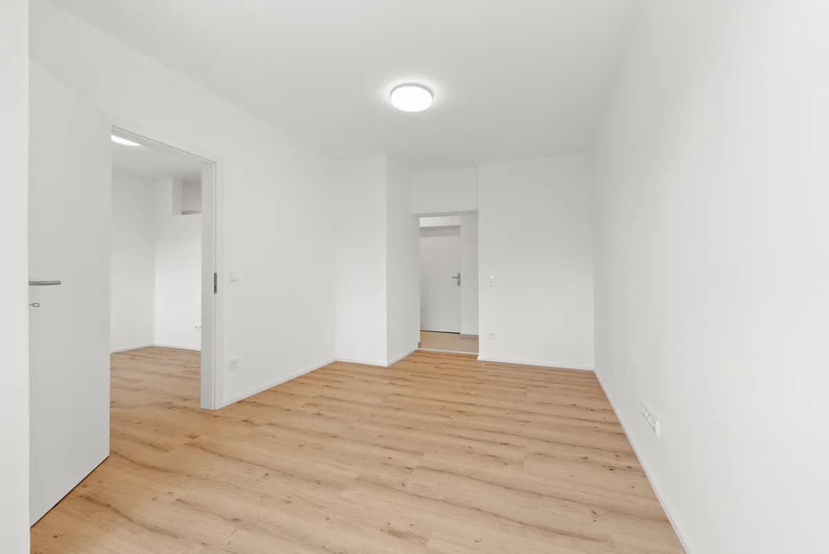 2-Zimmer-Wohnung mieten in Linz – 35 m², € 596 – Bild 2 von 7