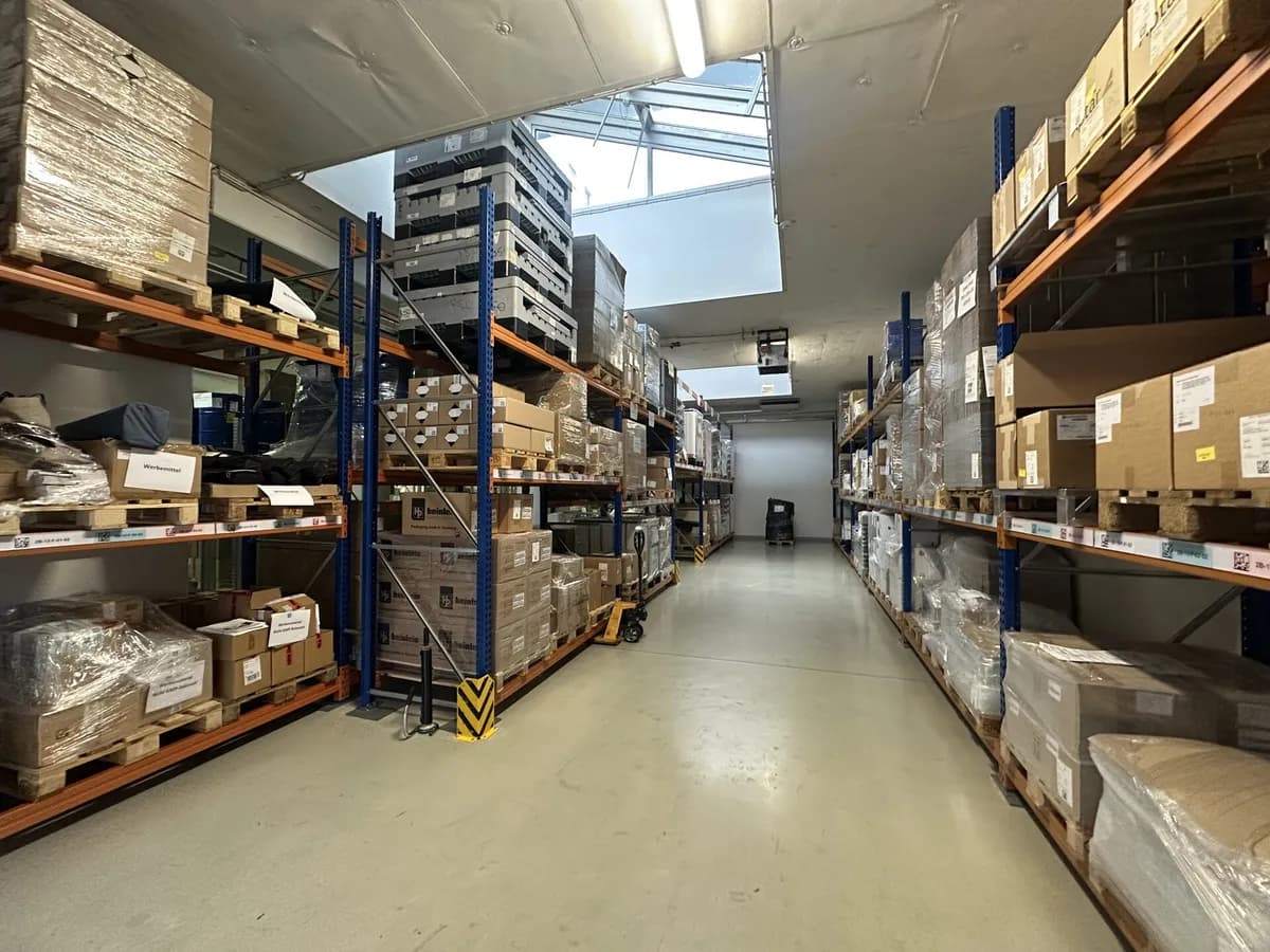 Gewerbeimmobilie mieten in Wien – 551 m², € 5.092 – Bild 1 von 8