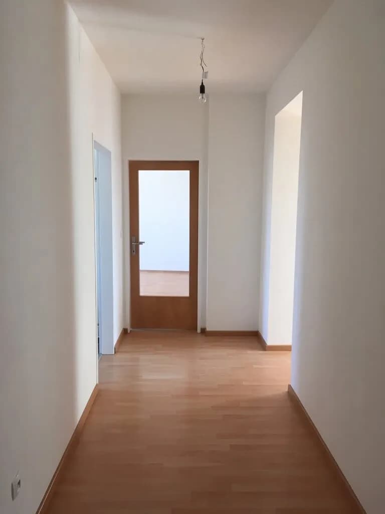 4-Zimmer-Wohnung kaufen in Neunkirchen – 100 m², € 149.000 – Bild 7 von 11