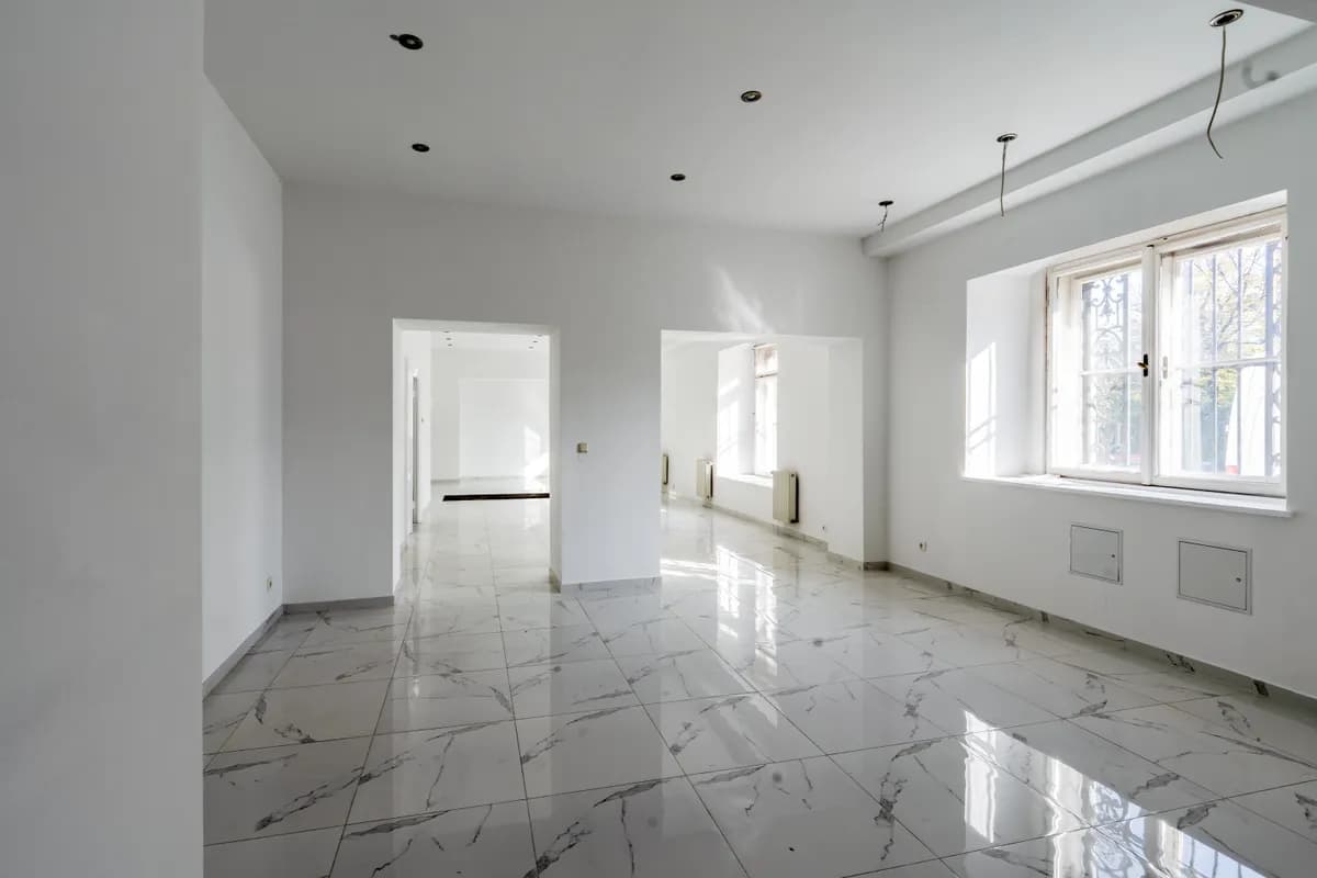 Immobilie mieten in Wien – 156 m², € 2.700 – Bild 2 von 5