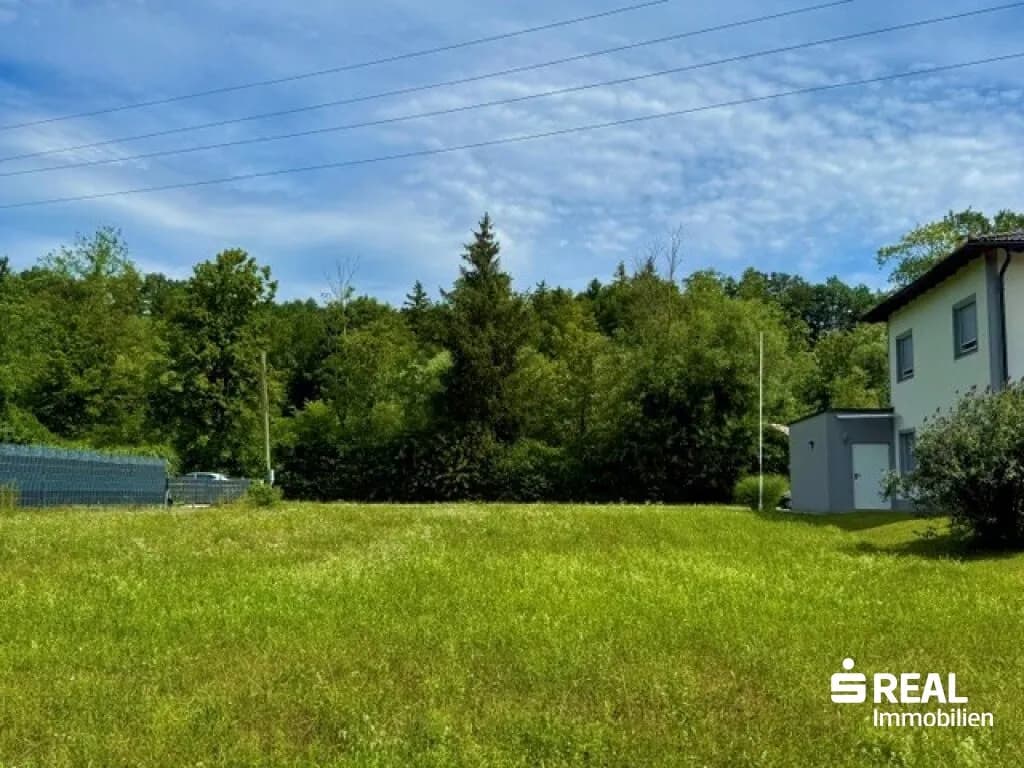 Grundstück kaufen in Gmunden – 939 m², € 175.000