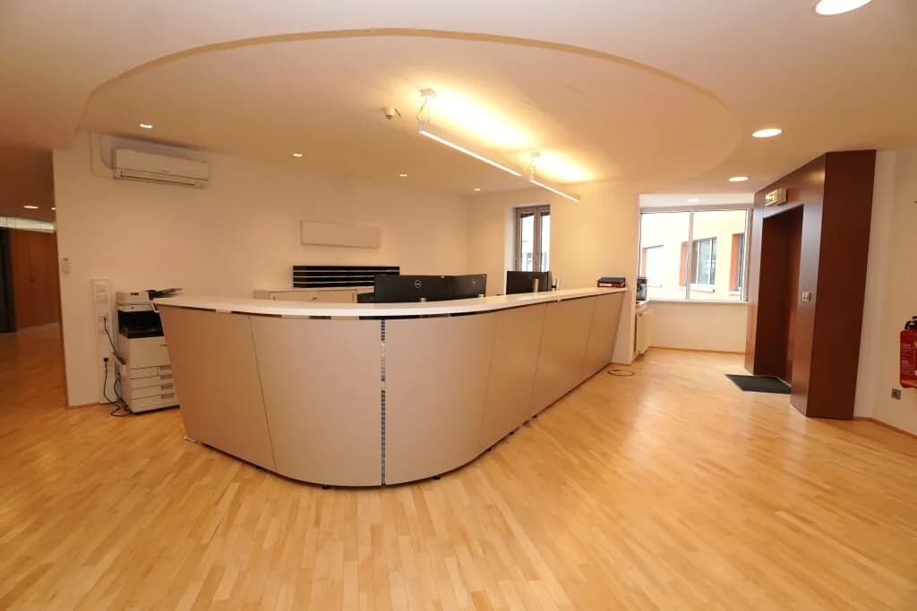 Gewerbeimmobilie mieten in Mödling – 1 m², € 22
