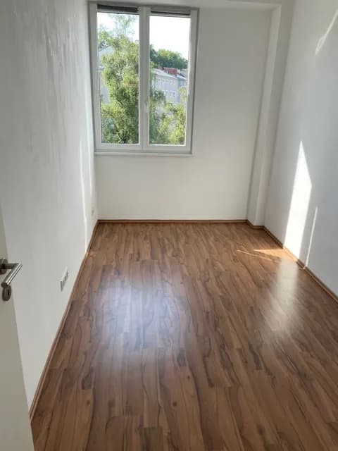 3-Zimmer-Wohnung mieten in Linz – 64 m², € 860 – Bild 4 von 7
