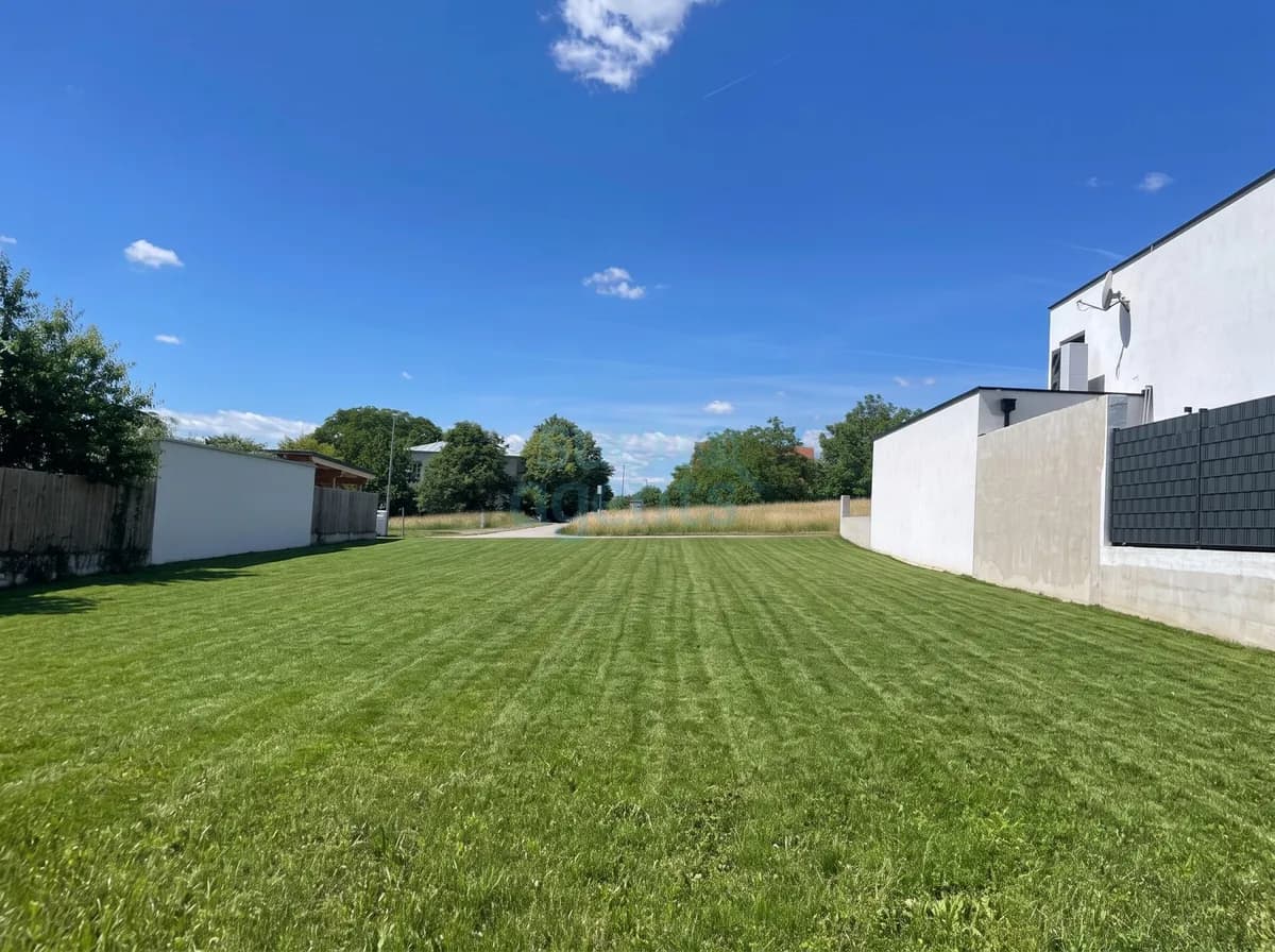 Grundstück kaufen in Eisenstadt – 702 m², € 315.000 – Bild 2 von 3