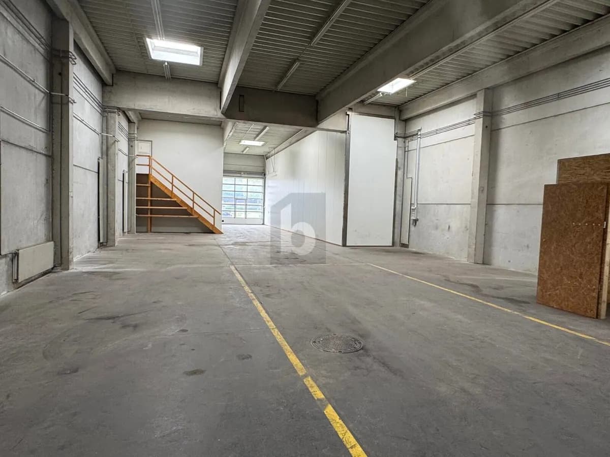 Gewerbeimmobilie mieten in Korneuburg – 400 m², € 4.560 – Bild 1 von 6