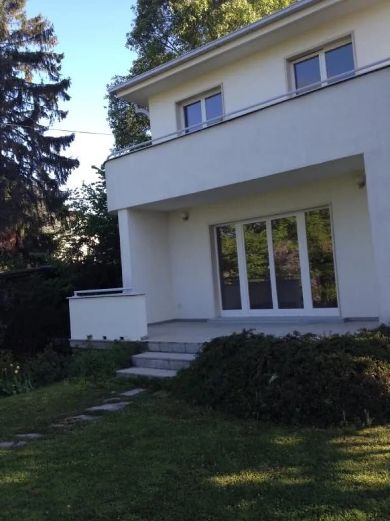 6-Zimmer-Haus mieten in Wien – 140 m², € 4.213 – Bild 2 von 8