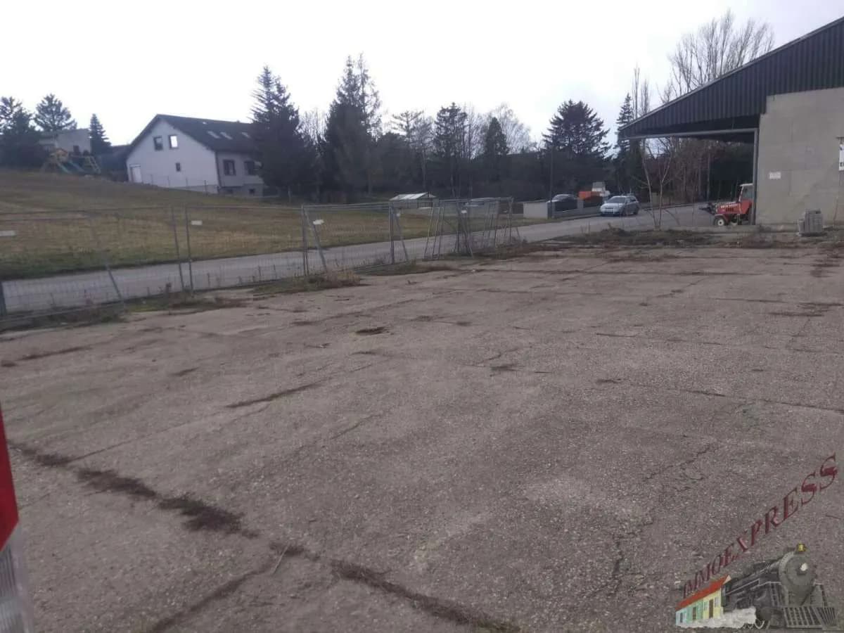 Immobilie mieten in Gänserndorf – 145 m², € 1 – Bild 2 von 2