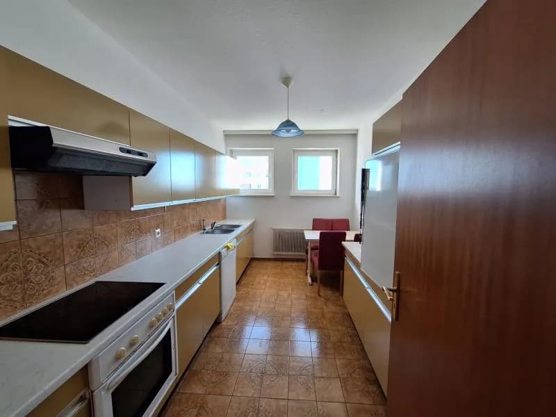 2-Zimmer-Wohnung kaufen in Wels – 80 m², € 165.000 – Bild 4 von 9