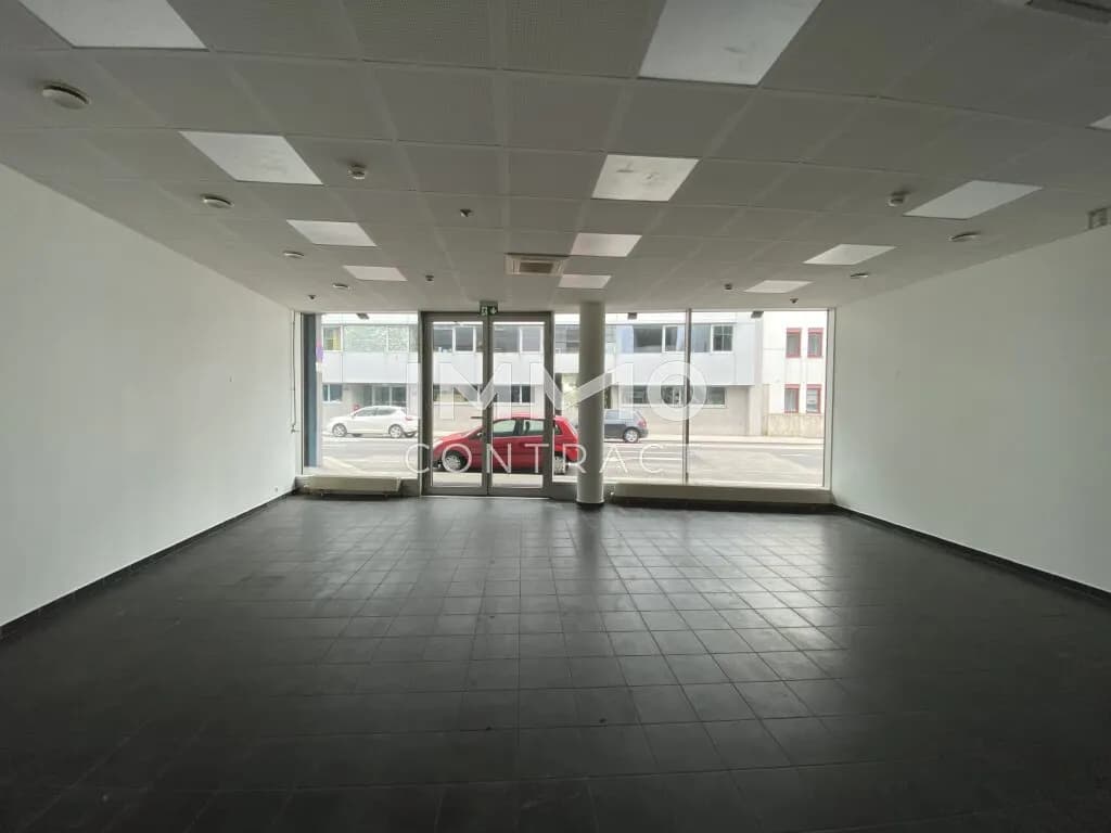 2-Zimmer-Gewerbeimmobilie mieten in Wels – 93 m², € 1.180 – Bild 2 von 9