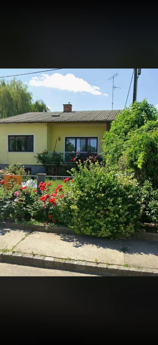 4-Zimmer-Haus kaufen in Hollabrunn – 140 m², € 309.000