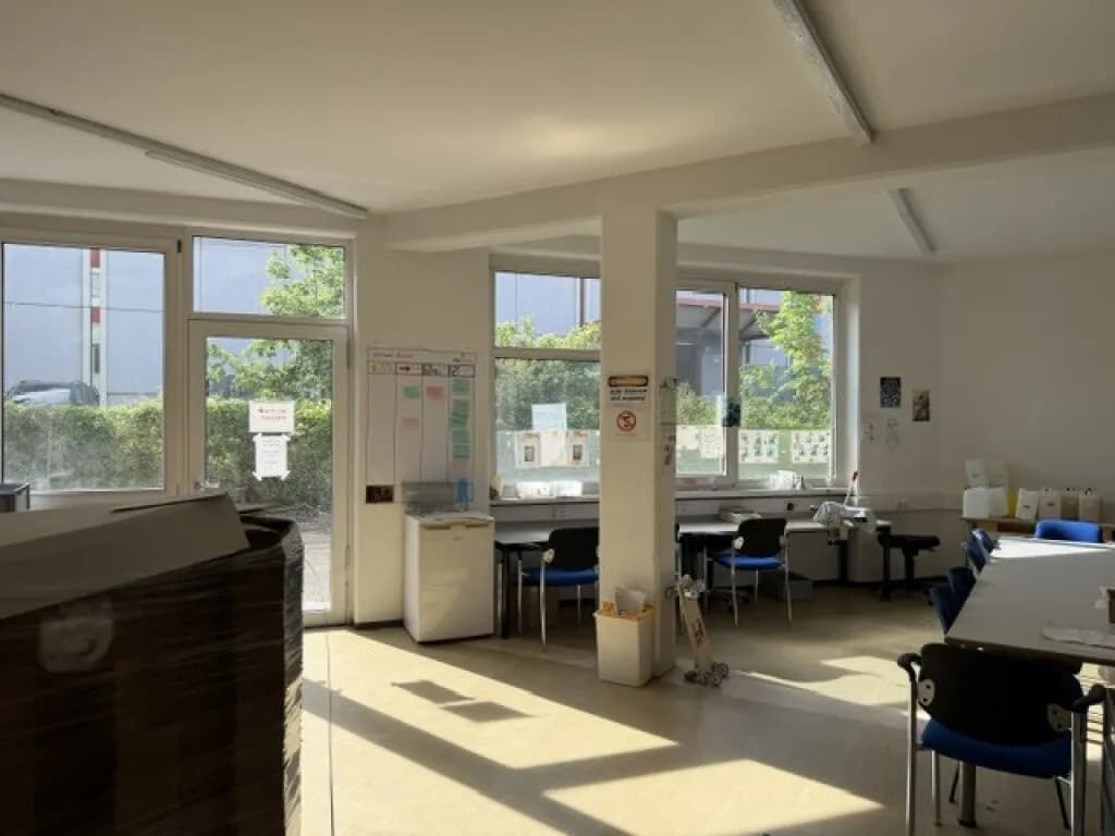 3-Zimmer-Gewerbeimmobilie mieten in Linz – 159 m², € 1.247 – Bild 2 von 20