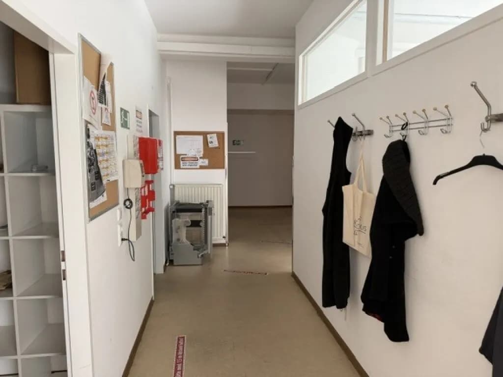 3-Zimmer-Gewerbeimmobilie mieten in Linz – 159 m², € 1.247 – Bild 6 von 20