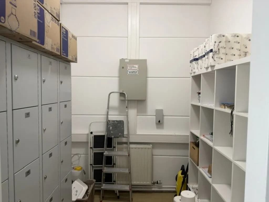 3-Zimmer-Gewerbeimmobilie mieten in Linz – 159 m², € 1.247 – Bild 8 von 20