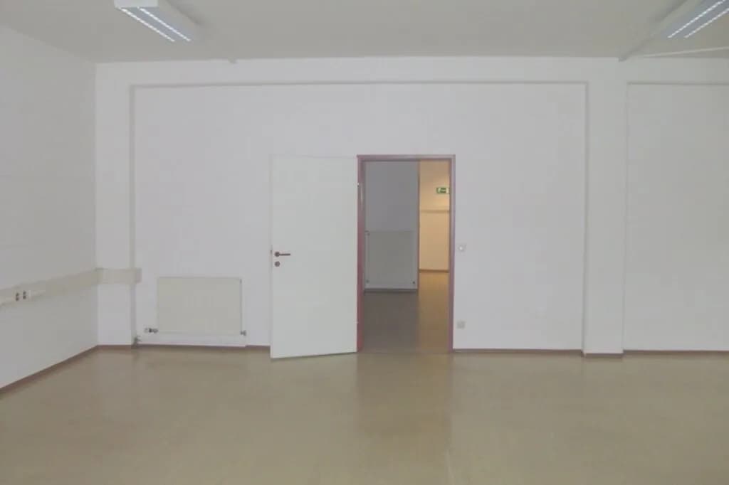 3-Zimmer-Gewerbeimmobilie mieten in Linz – 159 m², € 1.247 – Bild 15 von 20