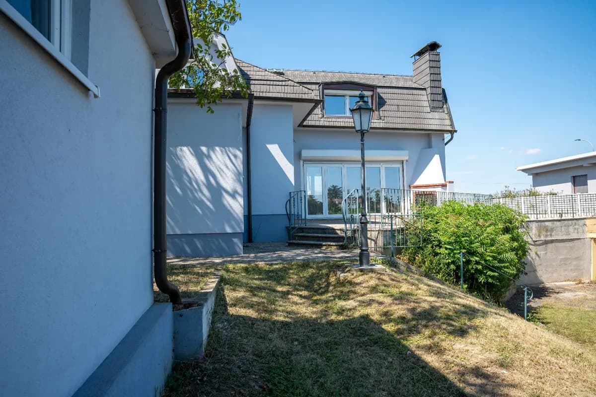 5-Zimmer-Haus mieten in Bruck an der Leitha – 180 m², € 3.499 – Bild 3 von 19