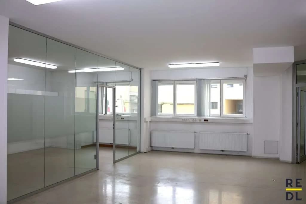 25-Zimmer-Gewerbeimmobilie mieten in Wien – 947 m², € 11 – Bild 2 von 14