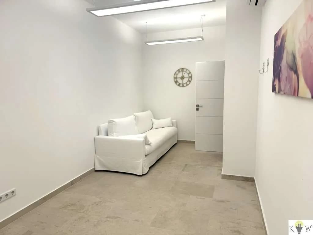 1-Zimmer-Gewerbeimmobilie mieten in Neusiedl am See – 16 m², € 600 – Bild 2 von 6