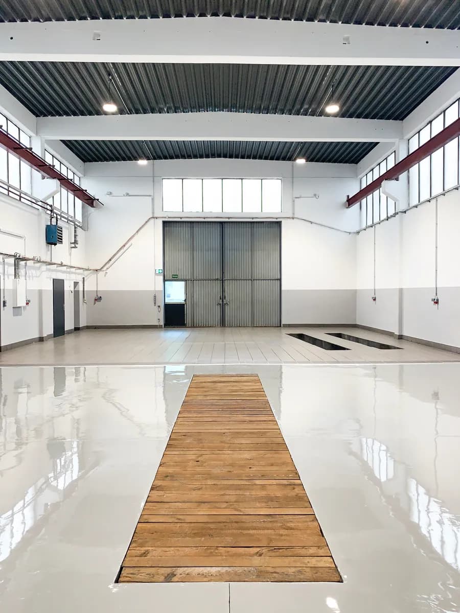 Gewerbeimmobilie mieten in Linz – 325 m², € 4.353