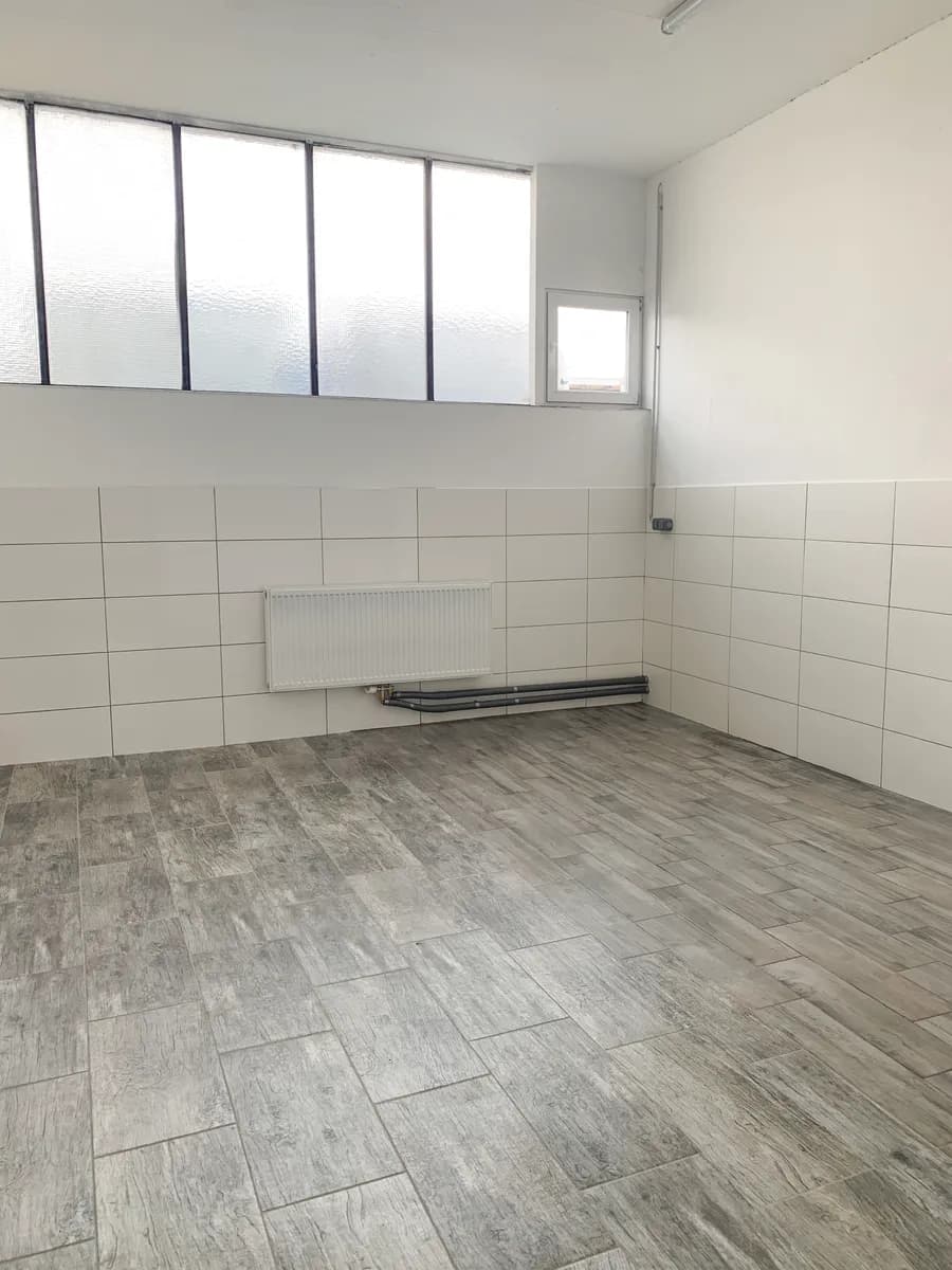 Gewerbeimmobilie mieten in Linz – 325 m², € 4.353 – Bild 9 von 32