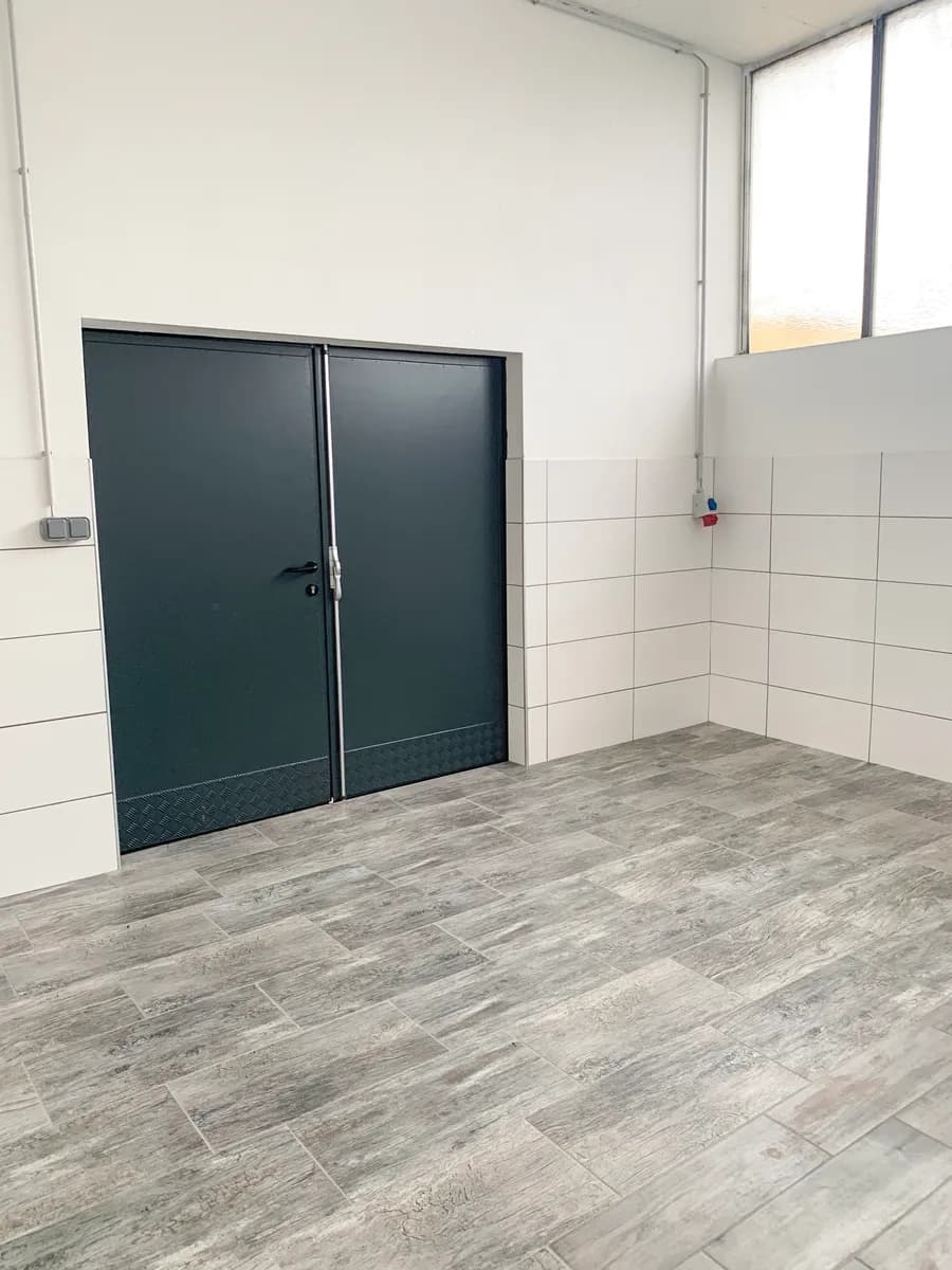 Gewerbeimmobilie mieten in Linz – 325 m², € 4.353 – Bild 11 von 32