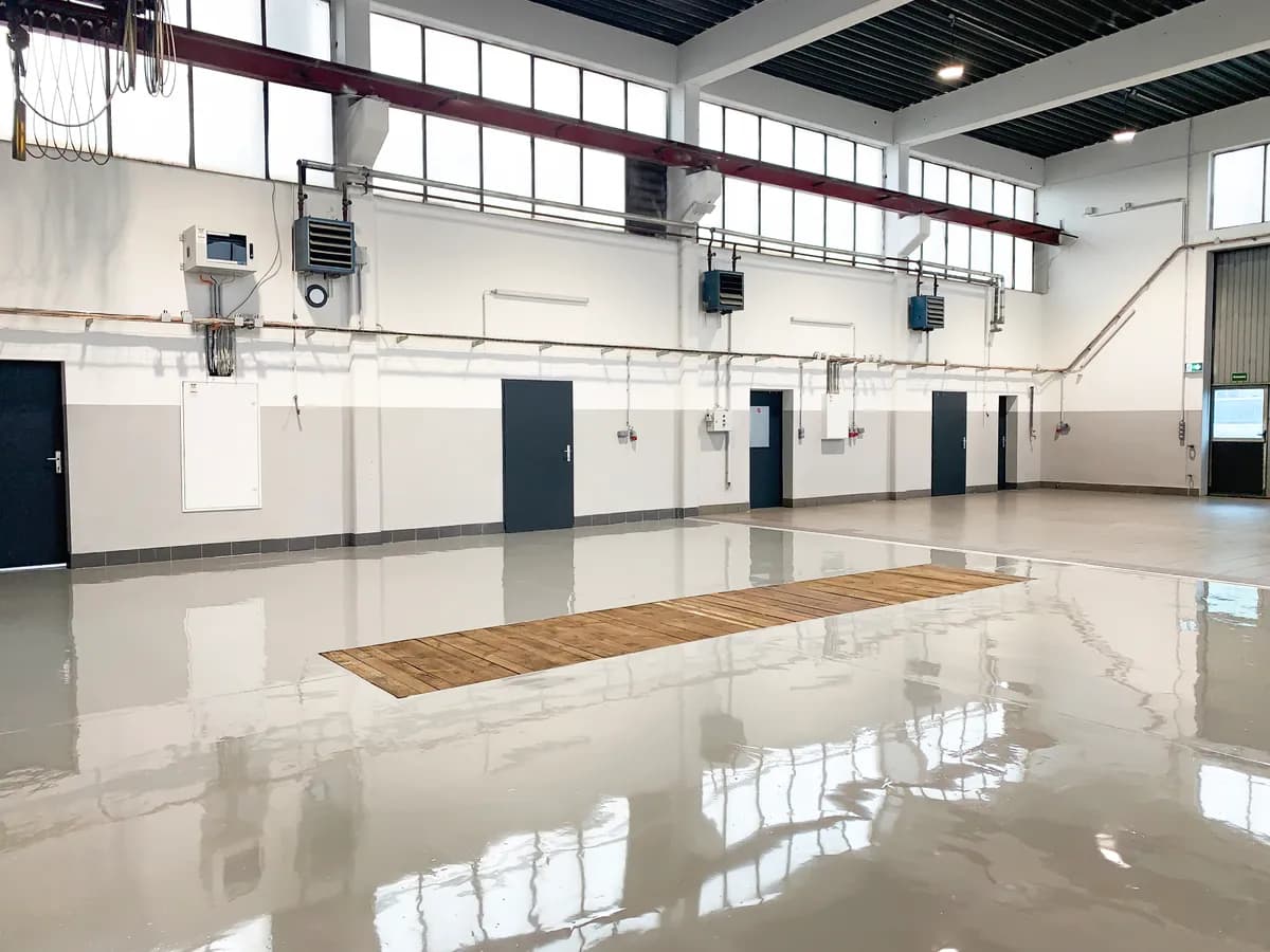 Gewerbeimmobilie mieten in Linz – 325 m², € 4.353 – Bild 12 von 32