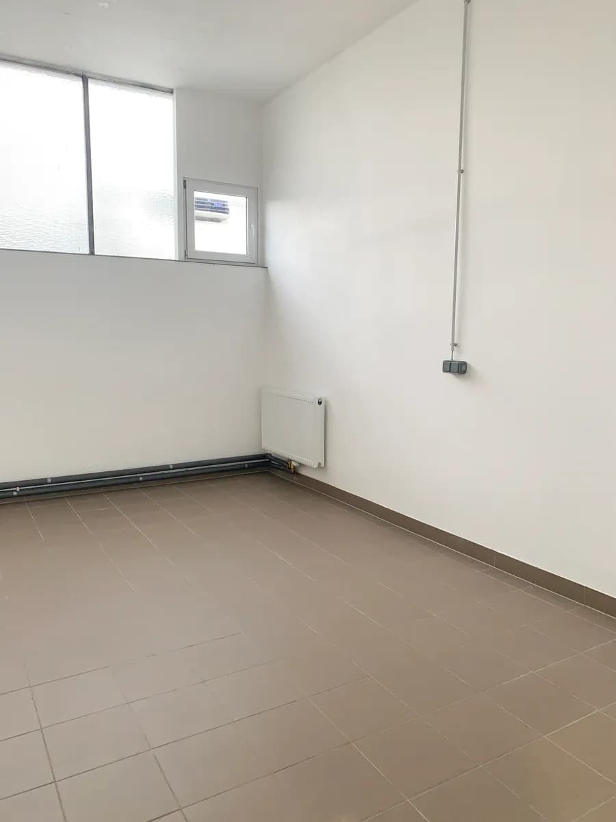 Gewerbeimmobilie mieten in Linz – 325 m², € 4.353 – Bild 16 von 32