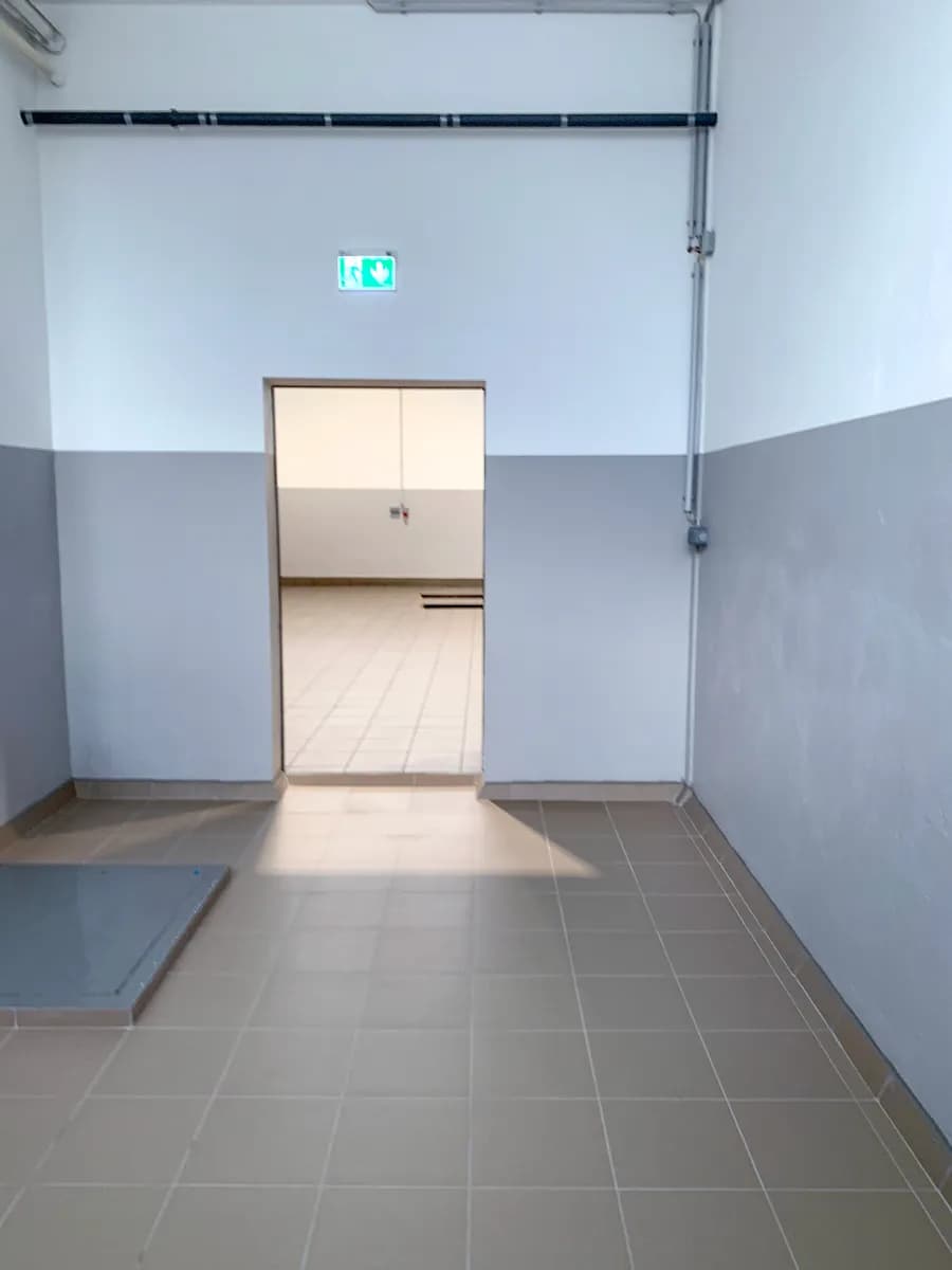 Gewerbeimmobilie mieten in Linz – 325 m², € 4.353 – Bild 21 von 32