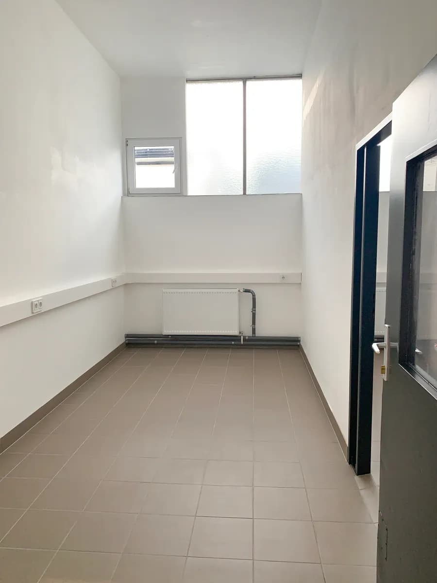 Gewerbeimmobilie mieten in Linz – 325 m², € 4.353 – Bild 22 von 32